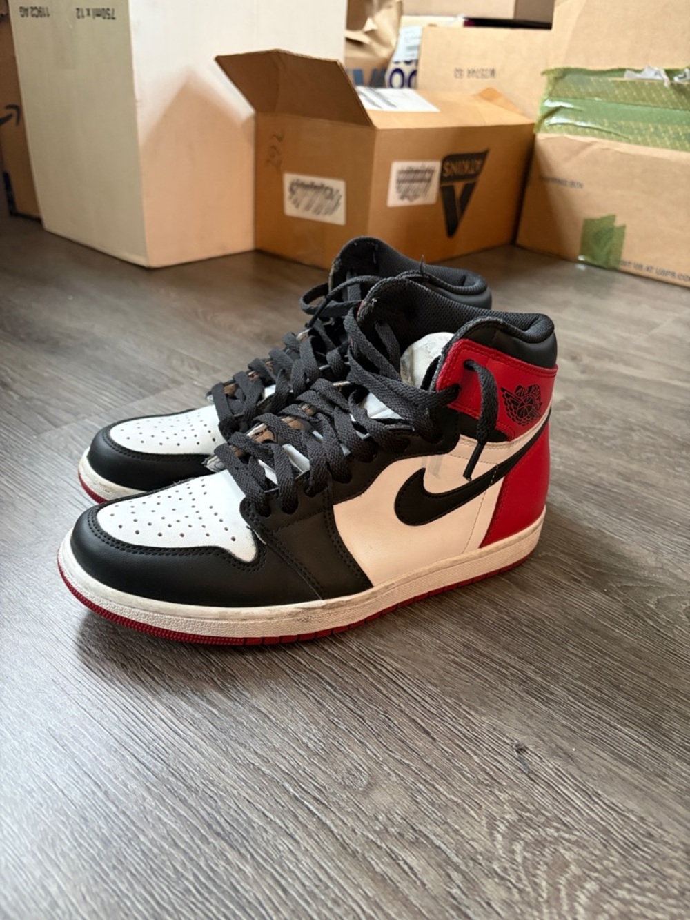 Boys Nike Jordan 1 High size 7 youth